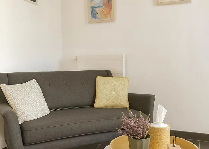 Cocon Azureen Apartment